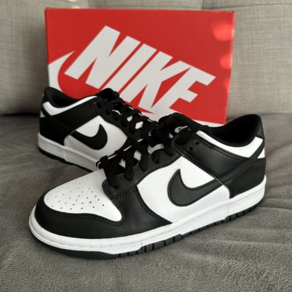 Nike Dunk Low black and white Panda - Picture 1 of 5